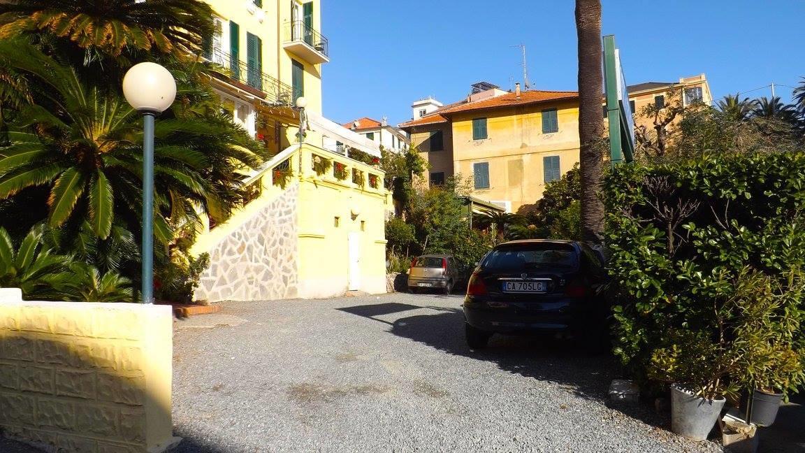 Hotel Azzurro Varazze Εξωτερικό φωτογραφία