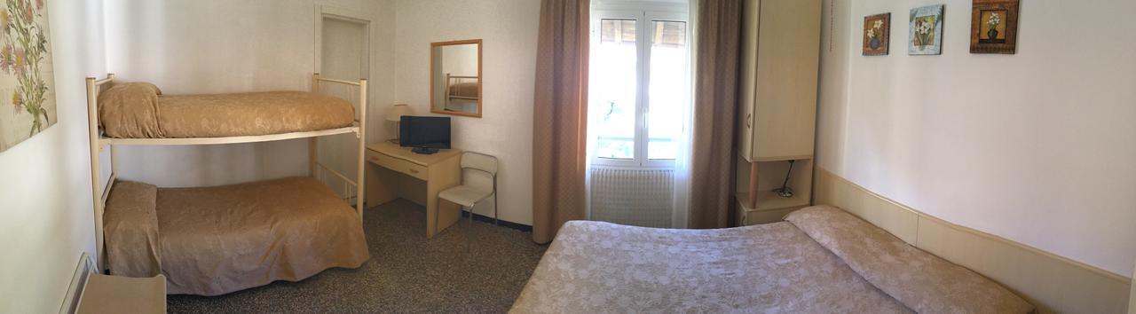 Hotel Azzurro Varazze Εξωτερικό φωτογραφία